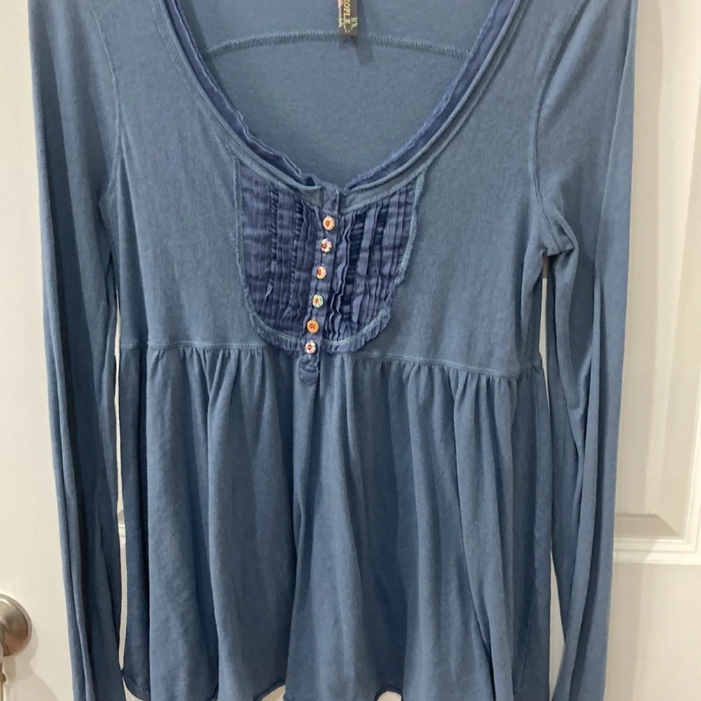 Free People Top - Picture 2 of 9